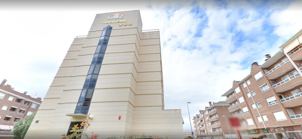 Luz Hotel Haro Bagian luar foto