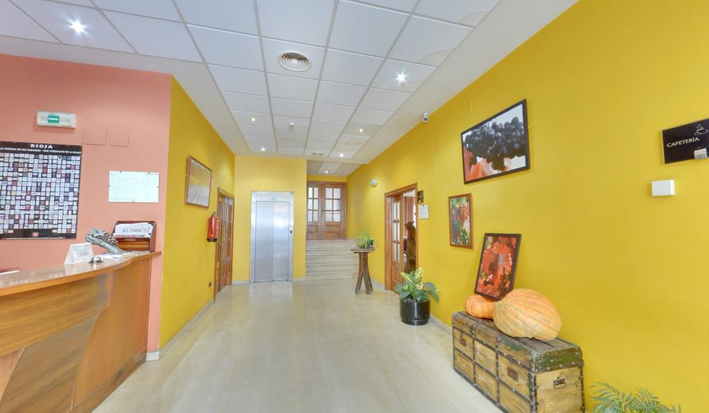 Luz Hotel Haro Bagian luar foto