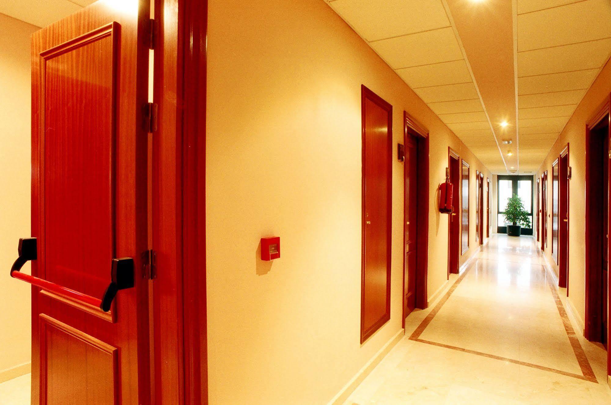 Luz Hotel Haro Interior foto